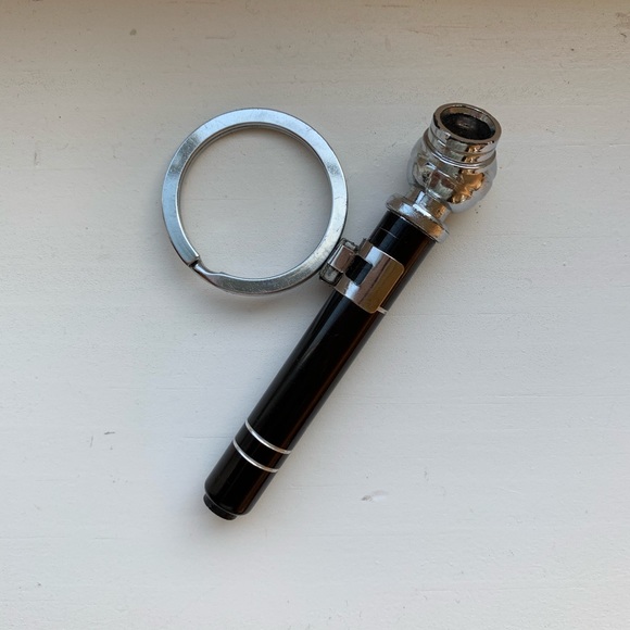 Portable pencil tire pressure gauge keychain - Picture 7 of 7